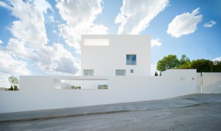 Raumplan House by Alberto Campo Baeza - Photo 3 of 5 -
