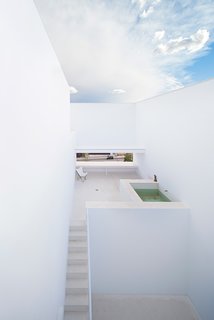 Raumplan House by Alberto Campo Baeza - Photo 4 of 5 -