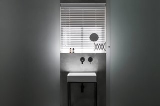 SIG Apartment by Yael Perry - Photo 2 of 8 -
