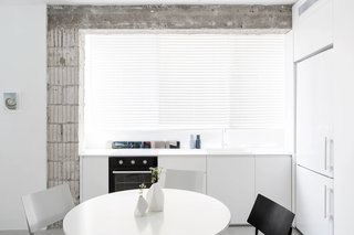 SIG Apartment by Yael Perry - Photo 4 of 8 -