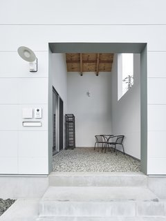 House in Suwamachi by Kazuya Saito Architects - Photo 8 of 8 -