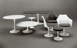 Original publicity photograph for Eero Saarinen's Pedestal Collection, 1958. Image from the Knoll Archive.