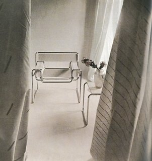 Photograph by Karin Székessy from the Knoll Archive. 