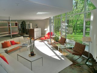 Defining an Architectural Canon From the Ground Up - Photo 4 of 4 - Robert Schwartz’s Schwartz House has a quintessentially midcentury modern interior complete with sunken living room, open floor plan, and iconic midcentury furniture. 