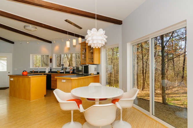 The round ‘classic’ Deltec model has no structural walls, allowing complete design freedom at the interior.