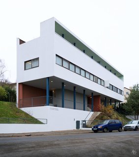 Spotlight on 10 Influential Works by Le Corbusier - Photo 8 of 10 - The Weissenhofsiedlung (Weissenhof Estate)—an experimental housing development on the outskirts of Stuttgart—is home to this two-family structure, Houses 14 and 15. Designed by Le Corbusier and Pierre Jeanneret in 1927, it's one of the earliest examples of the Five Points of a New Architecture. <span style="color: rgb(204, 204, 204); font-size: 13px;">Hassan Bagheri</span>