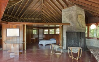A Home on a Private Island That's Based on a Frank Lloyd Wright Design Is on the Market For $14.9M - Photo 9 of 14 - Interior of the guest house.