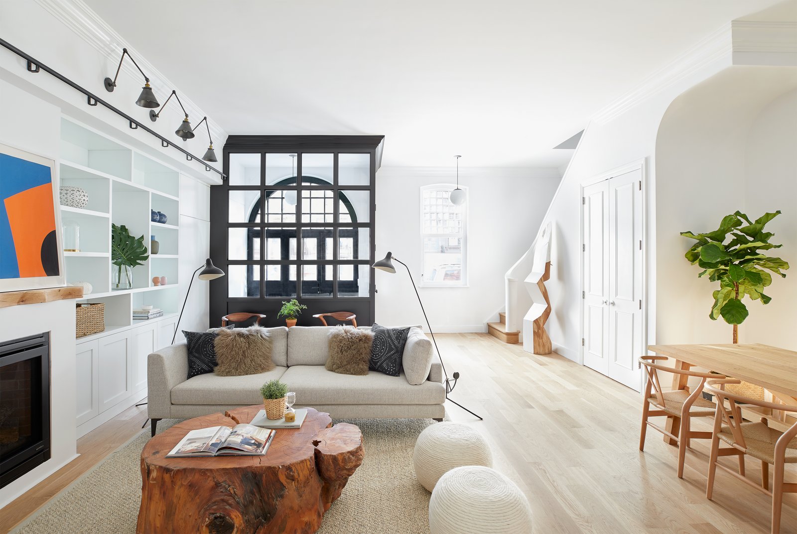 The luminous living area of 409 Vanderbilt Avenue.