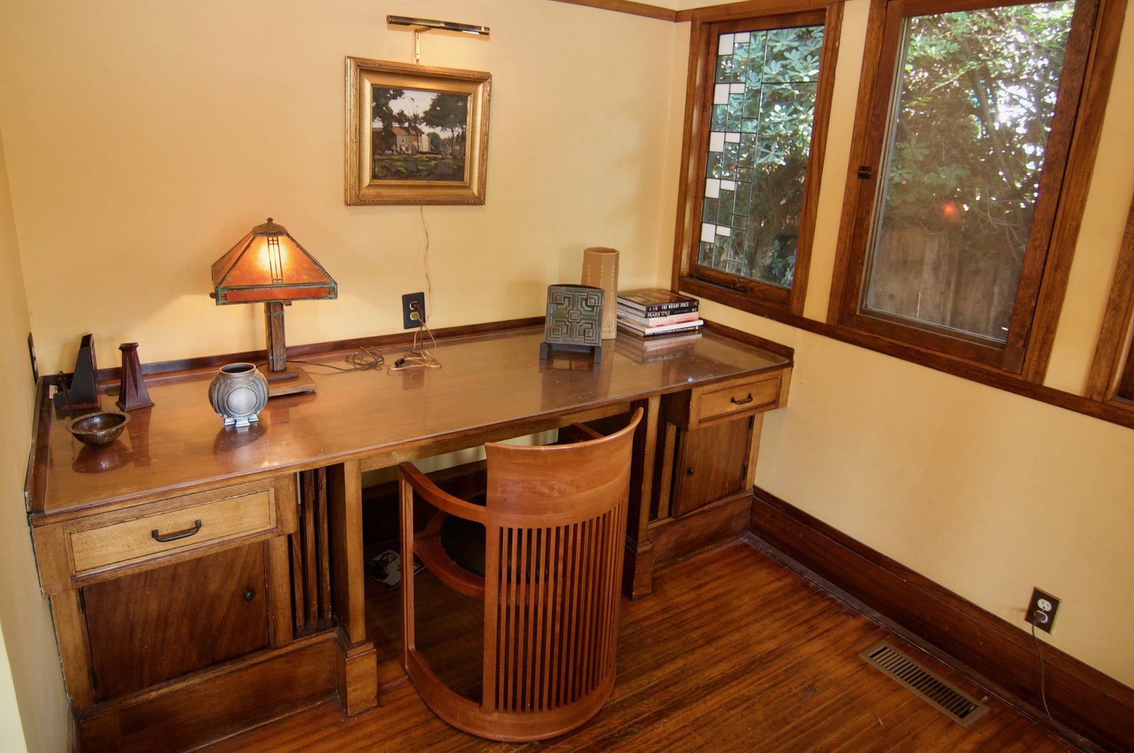 An original built-in desk.
