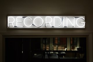 Two sound engineers at Dots record all the music for each game—an especially impressive feat considering that each level has a different soundtrack.