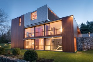 An Eliot Noyes Transformation in Connecticut Honors the Experimental Spirit of the Original - Photo 7 of 7 - A zinc-clad addition complements the cedar-clad structure, emphasizing the "abstract formal precepts of Noyes’ design," says Moore.
