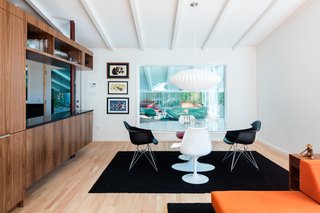 Elegantly Renovated, a Midcentury Home in Raleigh Asks $975K - Photo 7 of 13 -