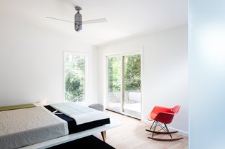 Elegantly Renovated, a Midcentury Home in Raleigh Asks $975K - Photo 9 of 13 -