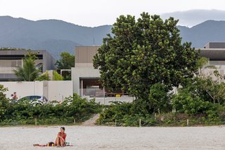 A Modern Beachfront House in São Sebastião, Brazil - Photo 14 of 14 -