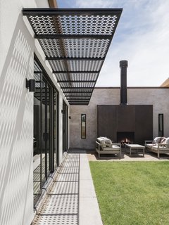 5 Energy-Efficient and Stylish Ways to Shade Your Windows - Photo 9 of 16 -