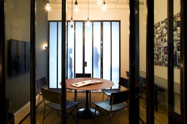 Photography Studio - New York City
#NewYork #interiordesign #architecture #architects #photography #light #studio #contemporary #modern #tomdixon #kitchen #nyc #usa #design #nice #inspiration #designer #interiordesigner #furniture #interior Photo 2 of Photography Studio modern home