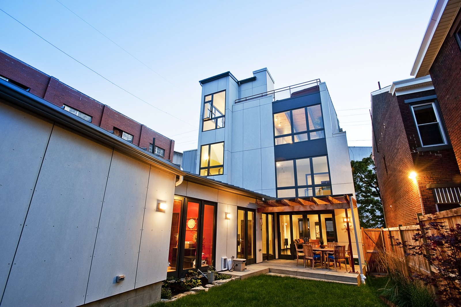 Silver Top House Modern Home in Pittsburgh, Pennsylvania by… on Dwell