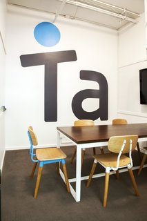 DANI ARPS DESIGNS COOL, CREATIVE SPACES THAT STARTUPS NEED TO SUCCEED - Photo 3 of 3 -