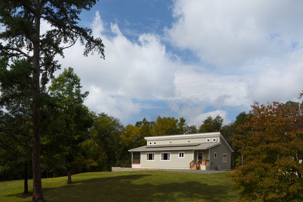 #Prefabricated net-zero home by Deltec Homes #deltechomes #prefab #netzero #curbappeal Photo 4 of Net-Zero Prefab Home modern home