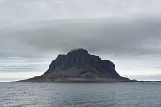 Naked Naust - Photo 13 of 13 - Vega Norge, Erik Kolman Janush
