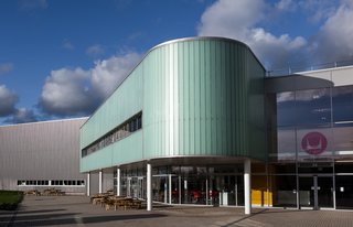 The new PortalMill facility combines manufacturing and distribution under one roof, while continuing to express Herman Miller’s values.