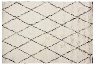 Inside Fitness Mogul Lorna Jane's Elegant L.A. Retreat - Photo 4 of 29 - One Kings Lane Naomi Rug ($1499)