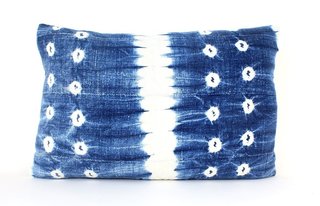 Inside Fitness Mogul Lorna Jane's Elegant L.A. Retreat - Photo 8 of 29 - Amber Interiors Indigo Throw Pillow ($185)