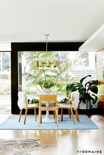Inside Fitness Mogul Lorna Jane's Elegant L.A. Retreat - Photo 21 of 29 - Cover photo by Jenna Peffley for MyDomaine; Styling by Kate Martindale; Design by TwoFold LA
