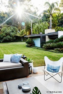 Inside Fitness Mogul Lorna Jane's Elegant L.A. Retreat - Photo 27 of 29 - Cover photo by Jenna Peffley for MyDomaine; Styling by Kate Martindale; Design by TwoFold LA