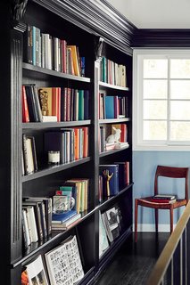 9 Home Libraries We All Want to Curl Up in This Weekend - Photo 7 of 18 - PHOTO: Chris Patey for MyDomaine; DESIGN: Consort Design