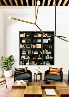 9 Home Libraries We All Want to Curl Up in This Weekend - Photo 11 of 18 - PHOTO: Katie Martinez Design