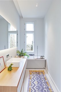 A Family Villa in Budapest With Colorful, 1960s-Inspired Interiors - Photo 7 of 16 -