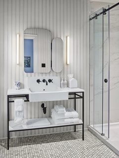 13 Modern Bathroom Vanity Ideas - Photo 9 of 13 -