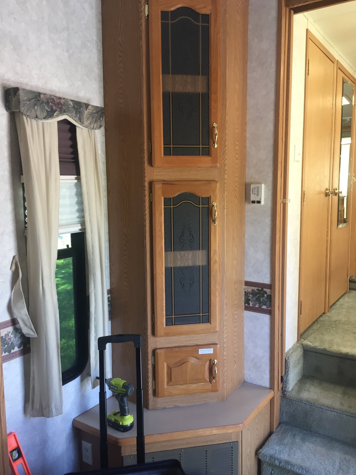 Steps leading to the bedroom.