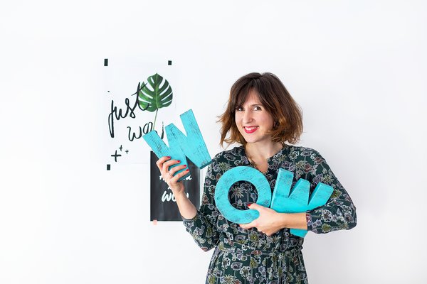 Gemma has been an expert in strategic communication, emotional marketing and event planner for more than thirteen years. The last three years has helped small companies and entrepreneurs to grow their businesses with strategies and campaigns, as well as events that claim to leave you without words. She is also the founder of the entrepreneurial women's community: http://www.extraordinaria.es Photo 15 of "La Agencia" a new brand workspace plenty of design and inspiration modern home