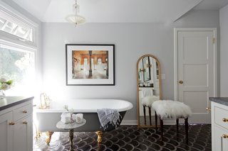 9 Beautiful Bathtubs - Photo 1 of 9 - Source: Amy Bartlam/Homepolish 