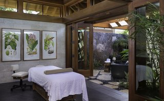Tracy Lee-designed spa with ancient Hawaiian remedies.