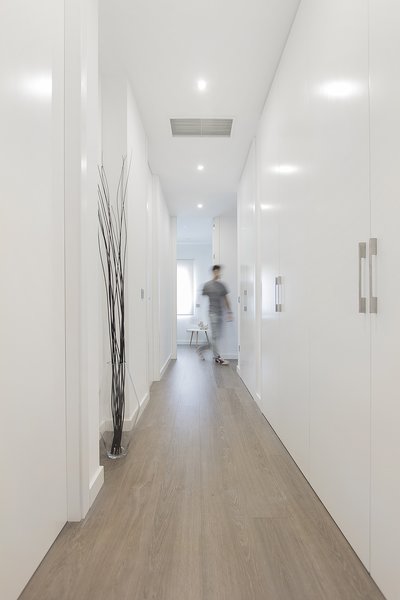 005.GEB - Apartment Refurbishment in Madrid
Photo: Carlos Antón Photography © Photo 14 of 005.GEB modern home
