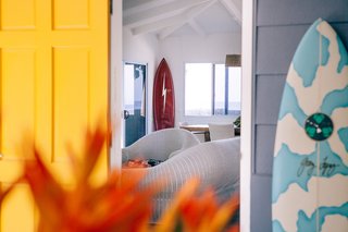 Surf Shacks 014 - Raimana Van Bastolear - Photo 1 of 7 -