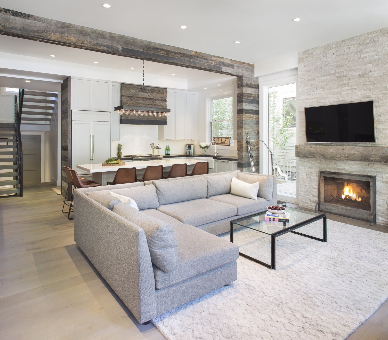 Living room & kitchen