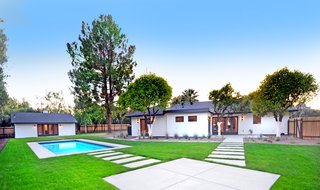 11 Modern Ranch-Style Homes - Photo 8 of 11 -