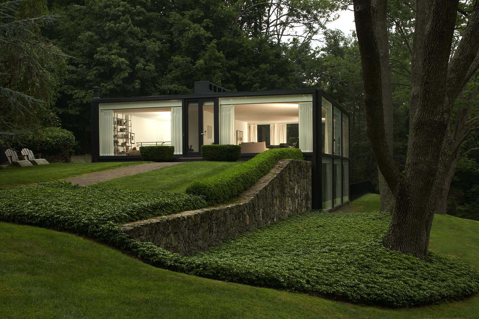 Glass House Modern Home in Chappaqua, New York by Augustus Mino +… on Dwell