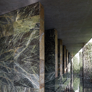 Shape-Shifting Architecture: 10 Buildings That Move or Change Form - Photo 4 of 24 -