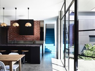 Old Meets New in This Modern Extension to an Edwardian House in Melbourne - Photo 3 of 10 -