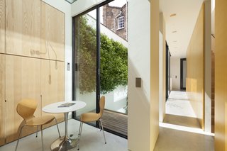 A Stunning Townhouse For Sale in a Historic London Neighborhood - Photo 5 of 11 -