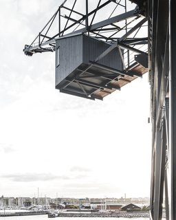 A Coal Crane Houses an Unexpected Retreat and Meeting Room in Copenhagen - Photo 1 of 10 -