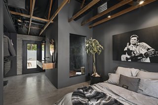 Bold Design Moves Invigorate a Formerly Cookie-Cutter Midcentury Offered at $345K - Photo 6 of 10 -
