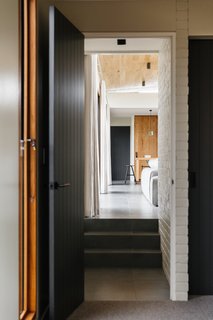 The Surrounding Countryside Inspires a Family Home in Australia's Adelaide Hills - Photo 5 of 10 -
