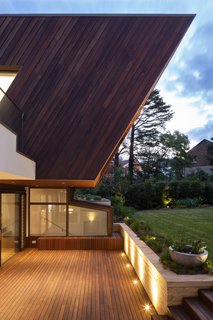 Top 5 Homes That Use Wood in Interesting Ways - Photo 5 of 5 -
