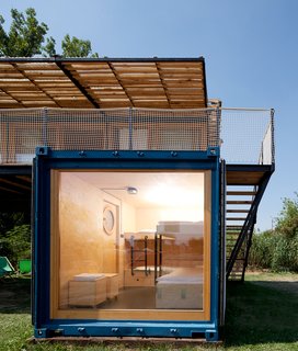 A Mobile Boutique Hotel For the Modern Traveler Made From Shipping Containers - Photo 4 of 14 -
